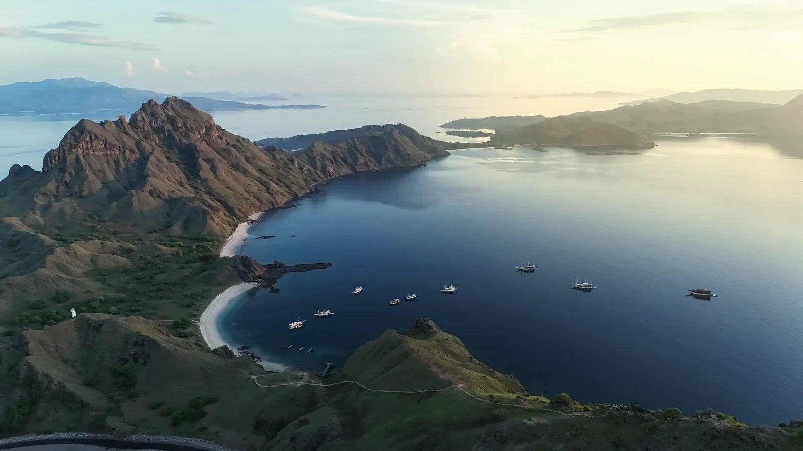 Planning a Bali Liveaboard to Komodo in October: What to Know