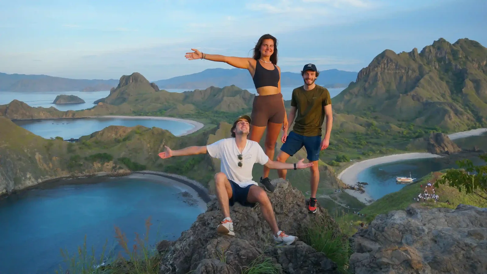 Understanding Komodo park fees and liveaboard permits