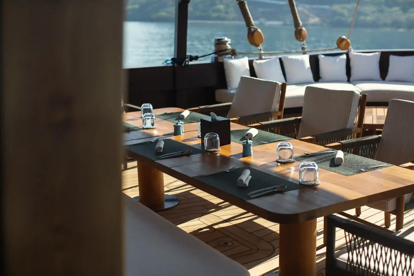 Vela Phinisi Outdoor Dining Area