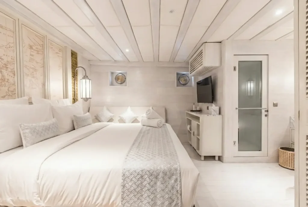 Your 2027 Insider Checklist for a Komodo Luxury Liveaboard