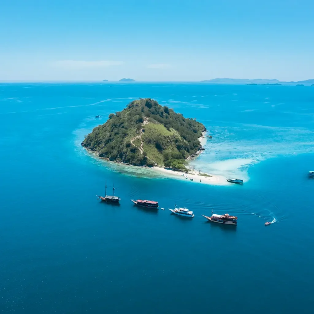 Kelor Island 2 — Liveaboard Bali network photo