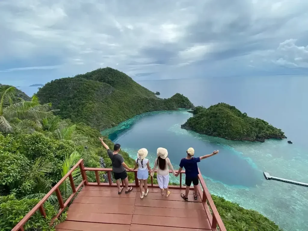 Raja Ampat Kawarapop — Liveaboard Bali network photo